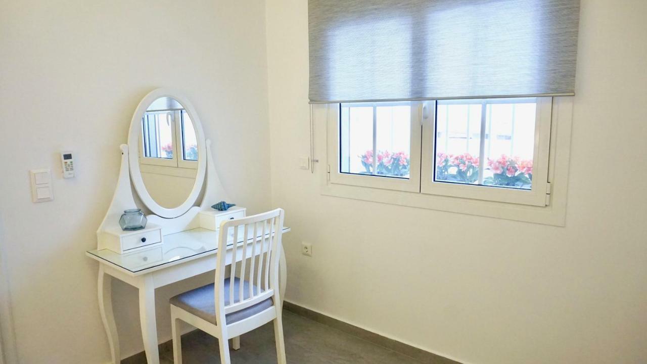 Cycladic Style Apt In Athens 아파트 외부 사진